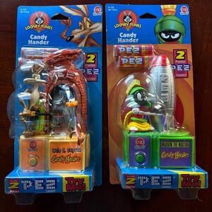 Vintage Looney Tunes PEZ Candy Handers, NIB, Marvin the Martian & Wile E Coyote